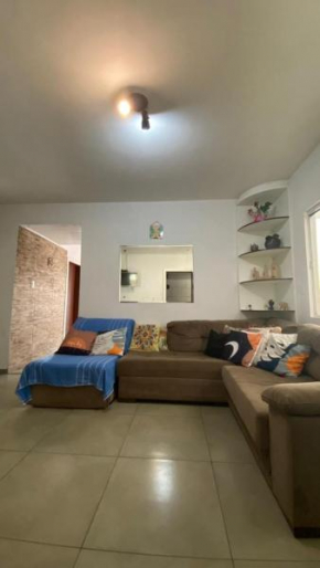 2 bedroom house 10 min from the beach
